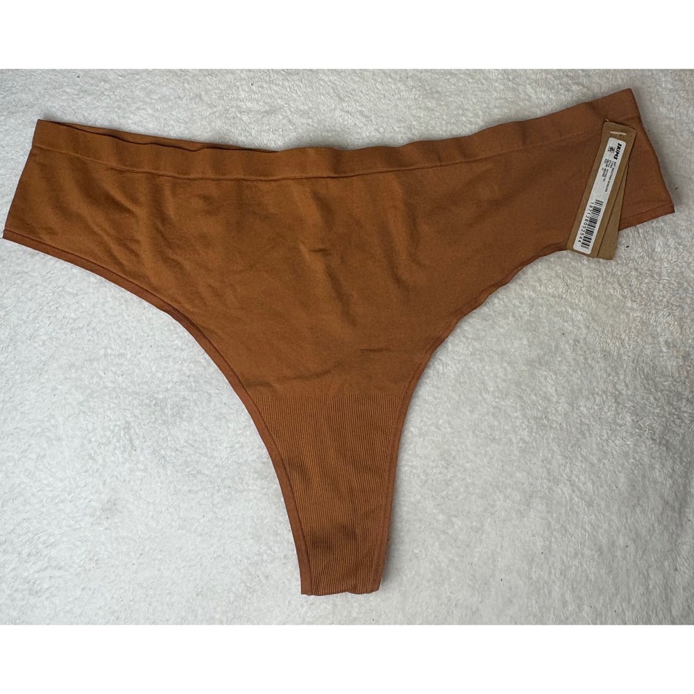 SKIMS Soft Smoothing Seamless Thong Bronze PN-THG-1321 Size 4X NEW